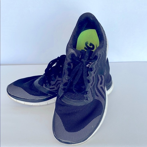 Nike Free Running Barefoot Ride 4.0 - Picture 1 of 7